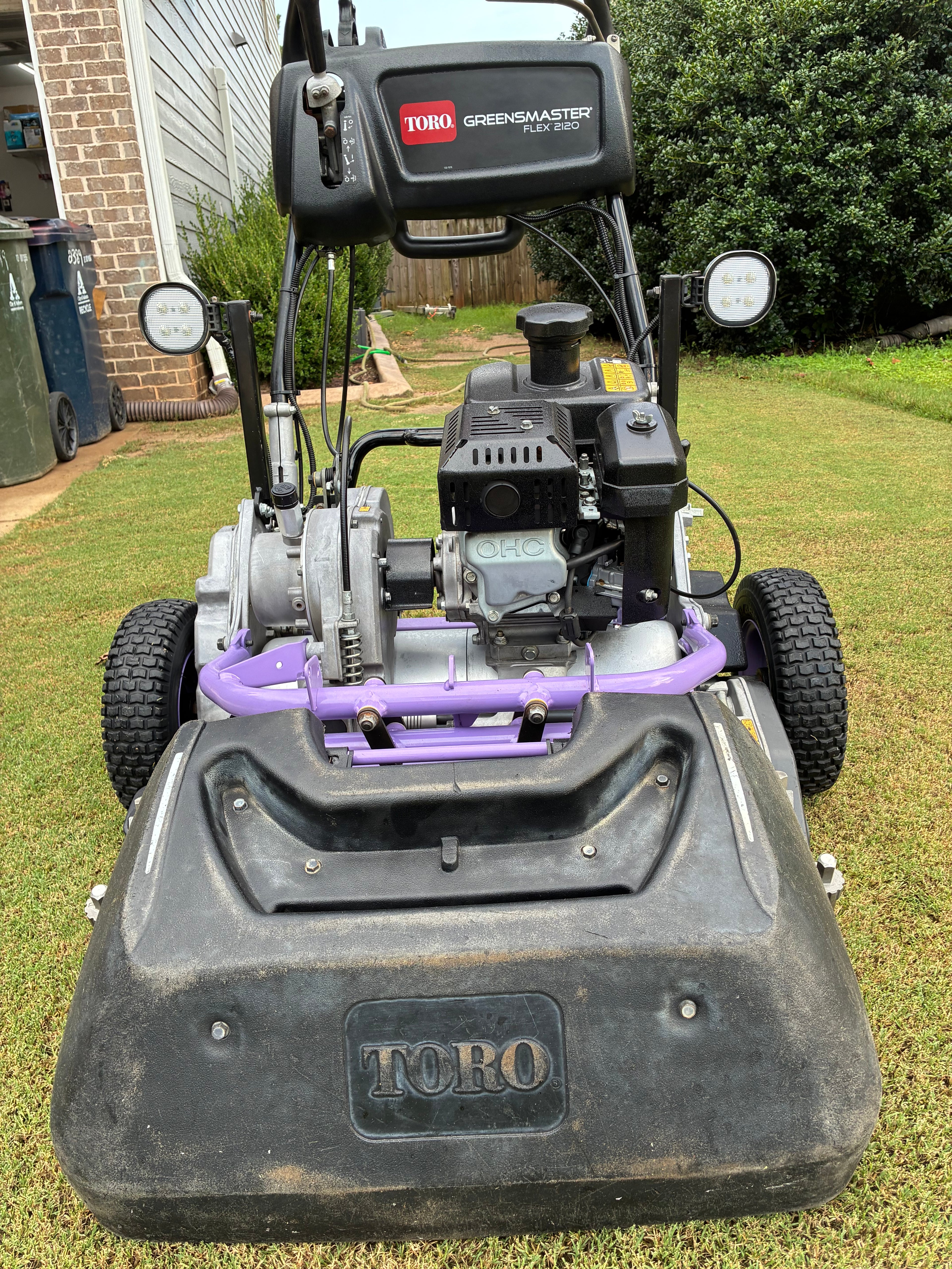 2017 Toro Greensmaster 2120 with Groomer